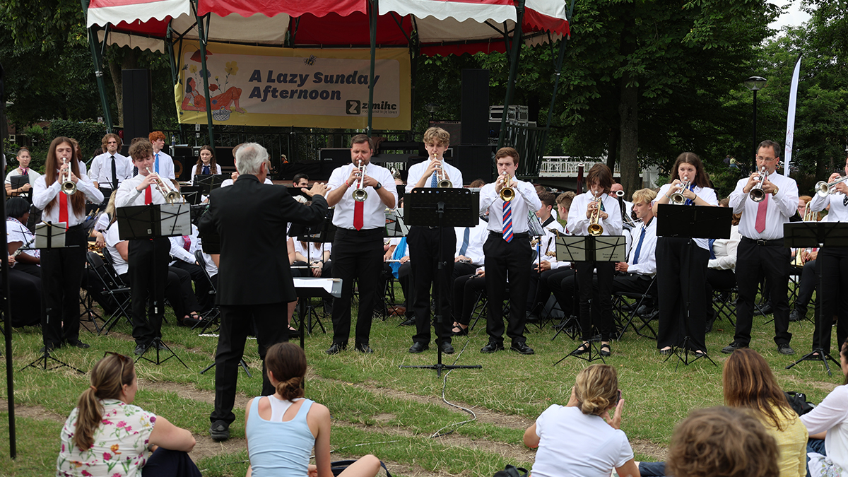 Park Lepelenburg Performance Travel for Student Music Groups