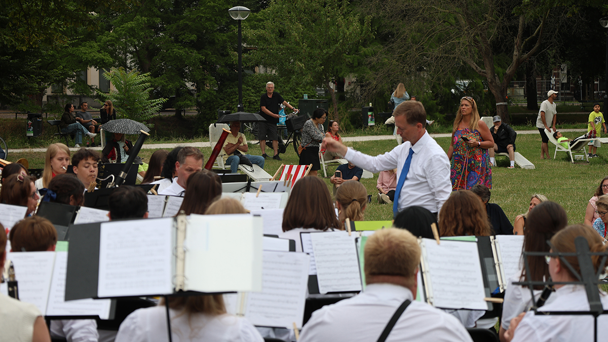 Park Lepelenburg Performance Travel for Student Music Groups