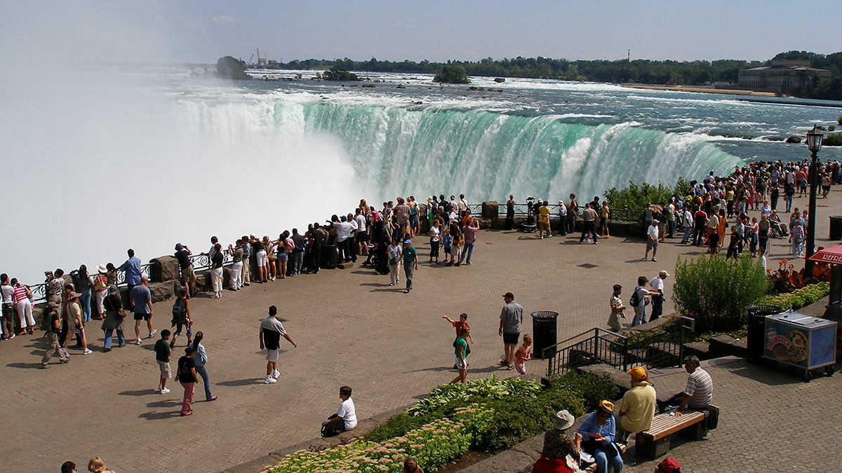 Niagara Falls Performance Trips