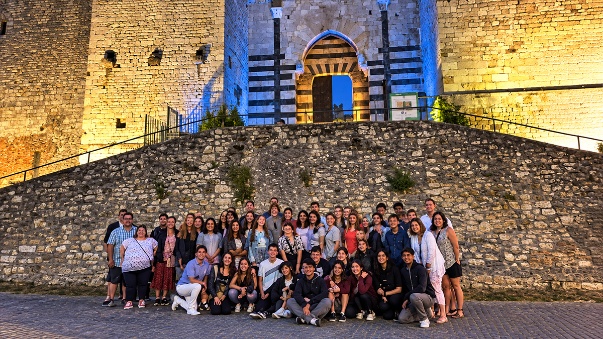 Pisa Performance Trips
