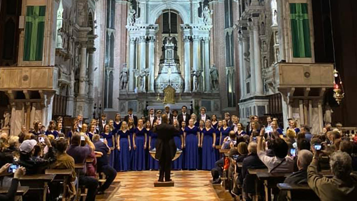 Student Choir Performance Opportunities to Basilica dei Santi Giovanni e Paolo