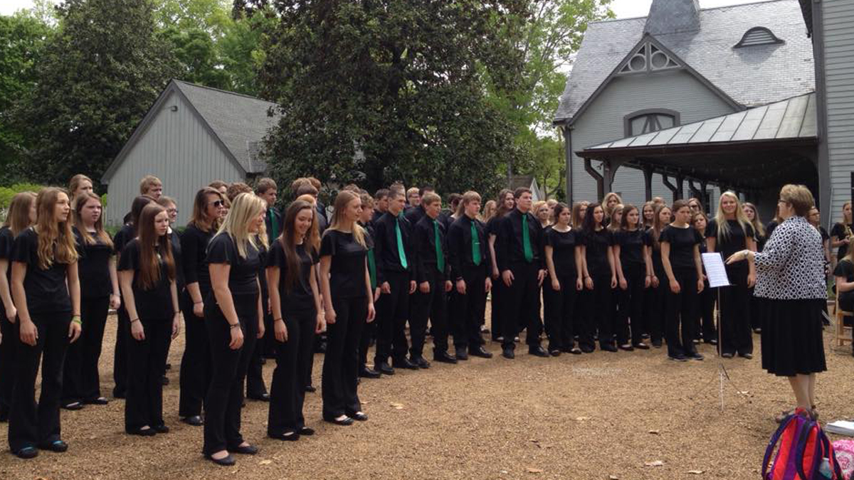 Student Choir Performance Opportunities to Belle Meade Plantation