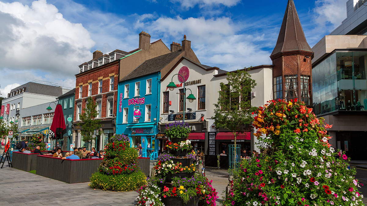 Student Choir Performance Opportunities to Emmet Place, Cork