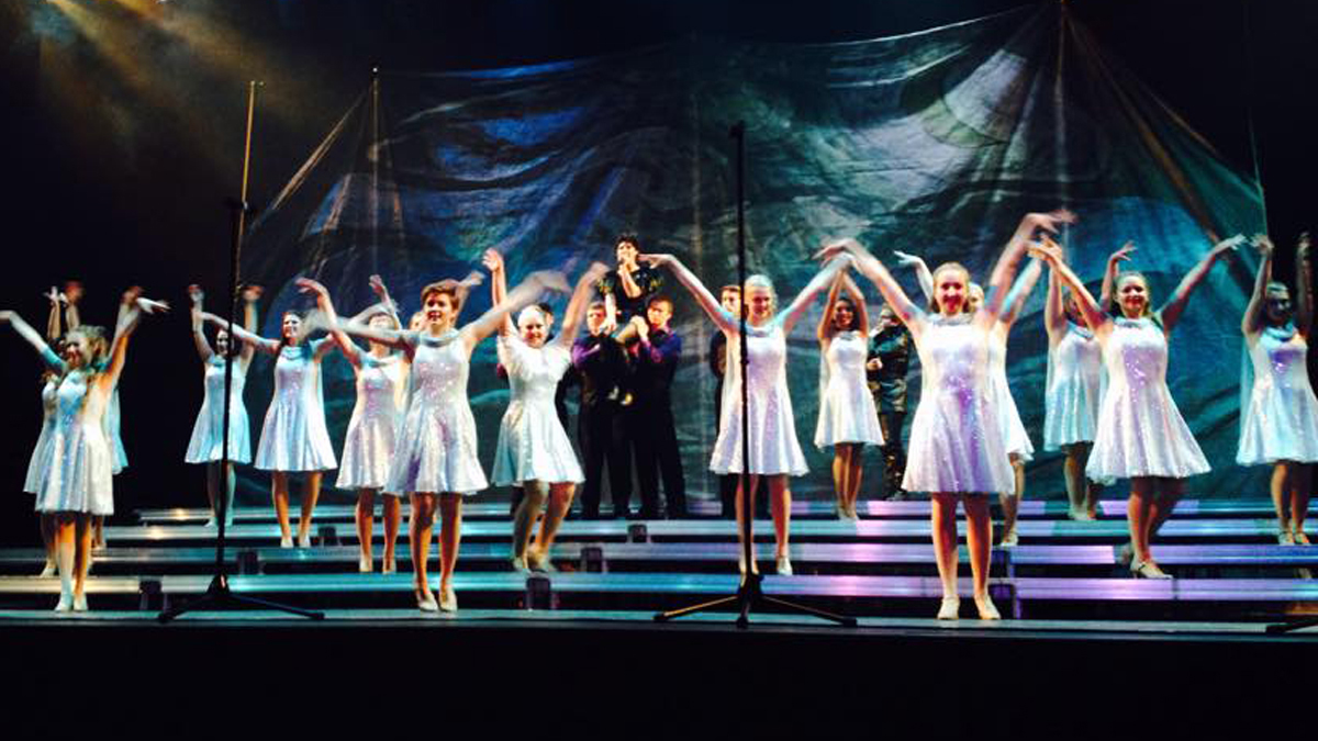 Student Choir Performance Opportunities to FAME Show Choir