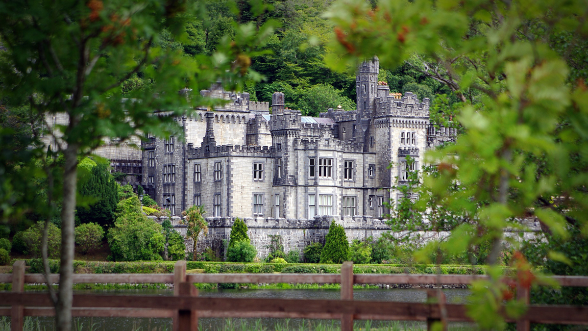 Student Choir Performance Opportunities to Kylemore Abbey, Ireland