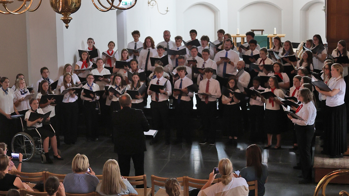 Student Choir Performance Opportunities to Nicolaïkerk