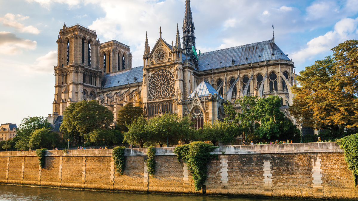 Student Choir Performance Opportunities to Notre-Dame Cathedral