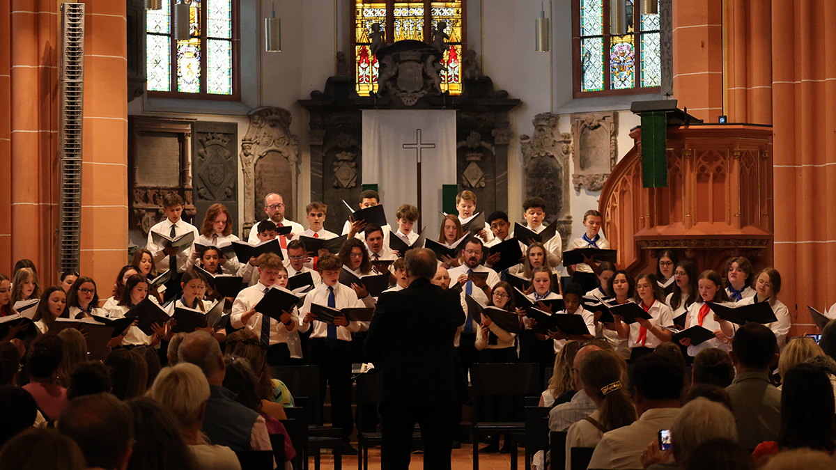 Student Choir Performance Opportunities to St. Peter's Church, Heidelberg