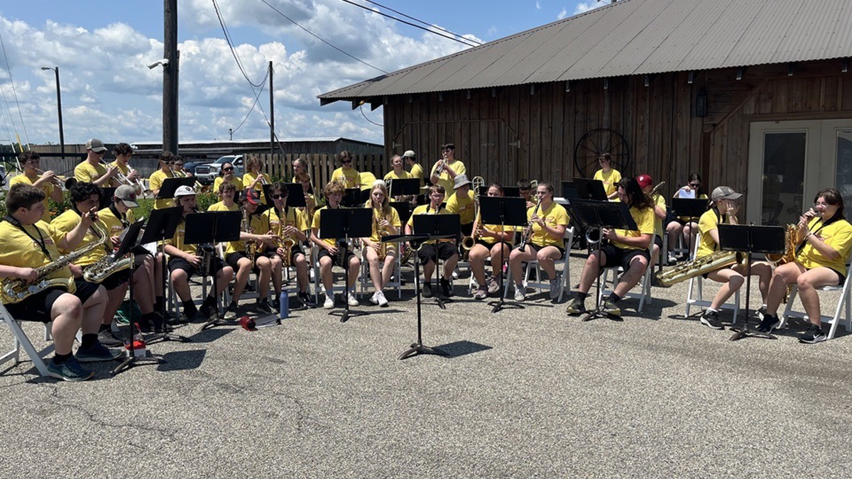 Student Orchestra Performance Opportunities to Oak Valley Plantation