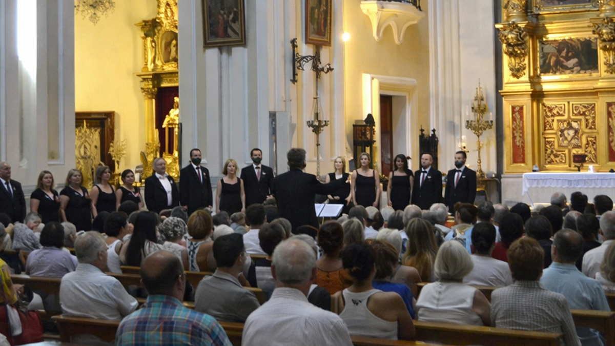 Student Orchestra Performance Opportunities to San Cayetano Church