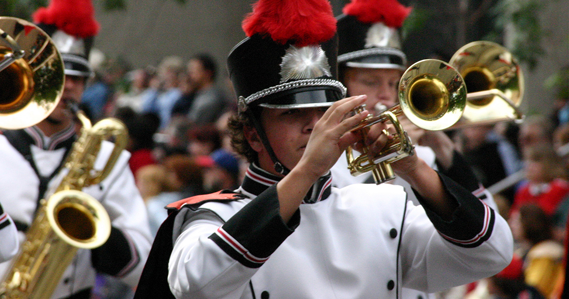 Universal's Superstar Pre-Parade Performance Trips